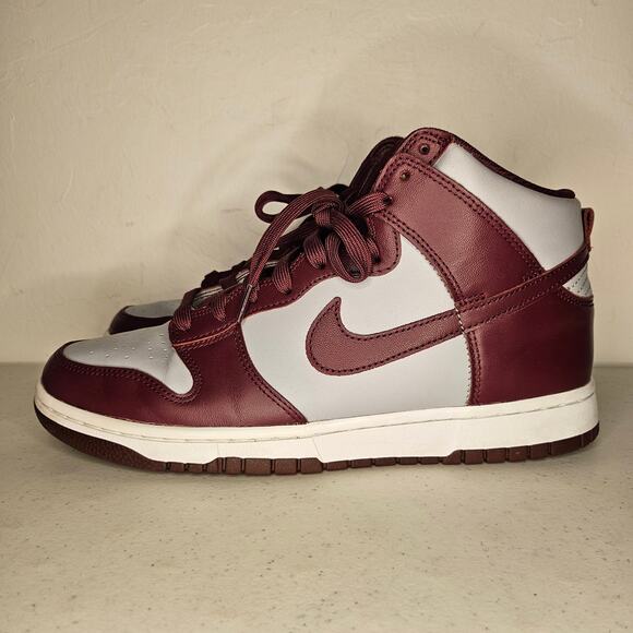 Nike Dunk High Retro Team Red White DD1399-600 Size 9.5 Men’s Sneakers - Picture 3 of 7